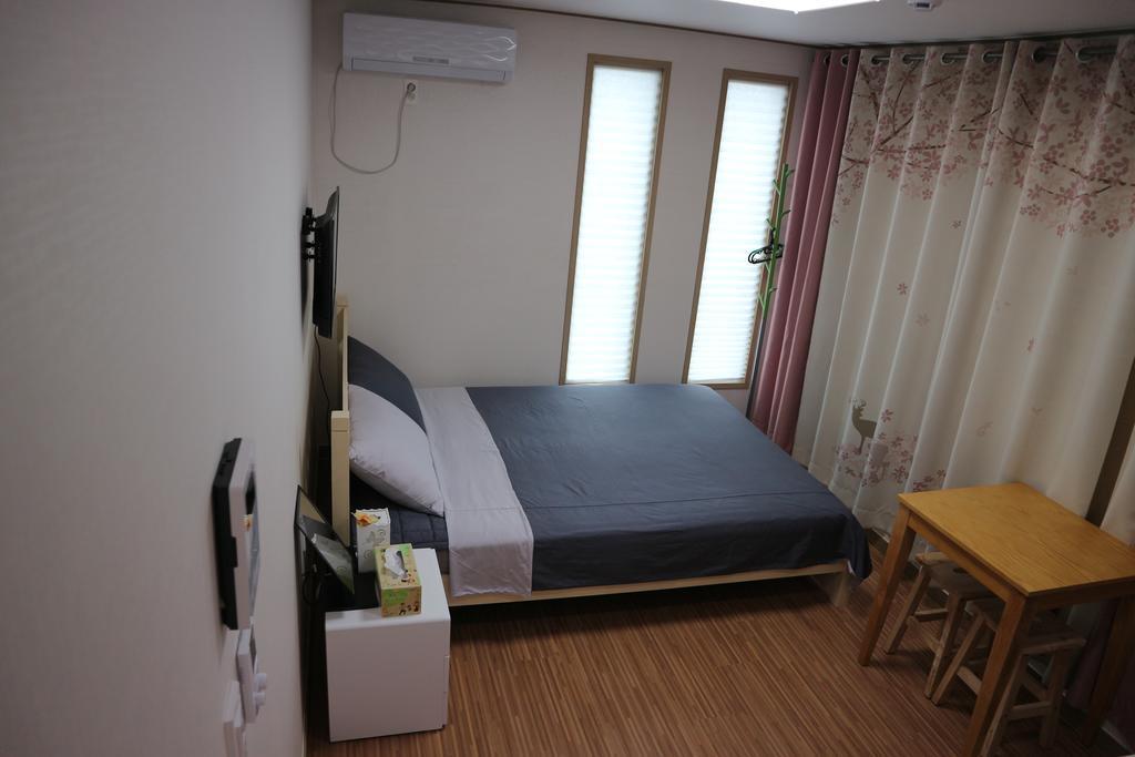 Blue Island Guesthouse Seogwipo Exterior foto
