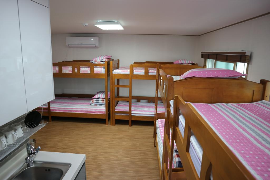 Blue Island Guesthouse Seogwipo Exterior foto
