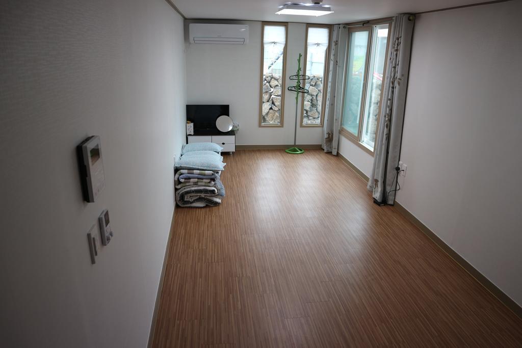 Blue Island Guesthouse Seogwipo Exterior foto